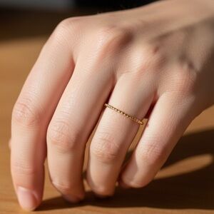 Elegant Gold Chain Ring